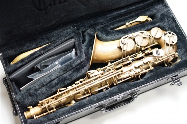 アルトサックス　A5”The Brute”